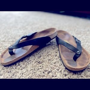 Black Birkenstock flip flops; Size 40